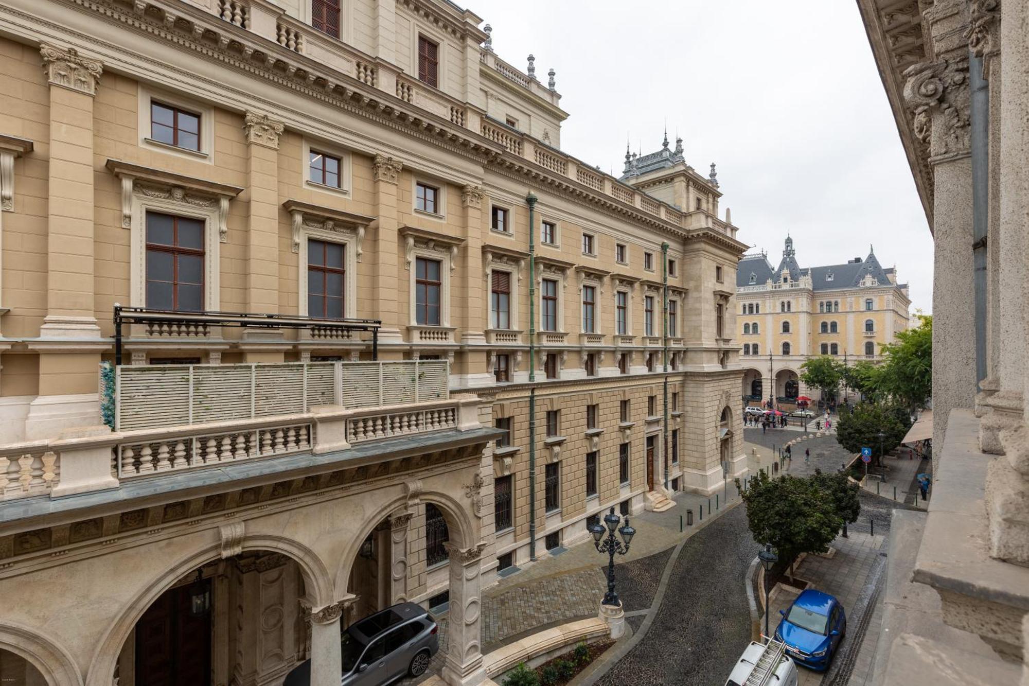 D8 Sphinx Apartman Budapest Exterior photo